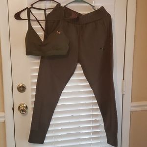 Puma 2 piece set.. M sports bra S pants bundle